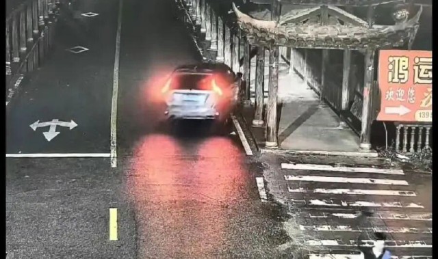 支持多种支付工具-车坠河5人死亡真相曝光：新手女司机&amp;quot;赶鸭子上架&amp;quot;，丈夫问题更大