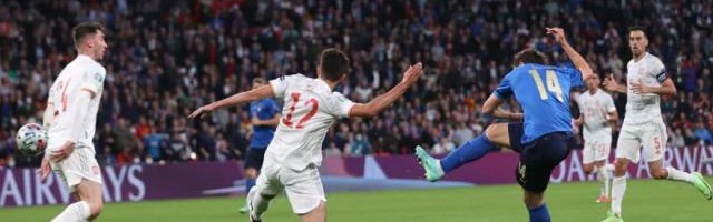 全面满足不同玩家的兴趣需求。资金出入方式安全快捷-贝尔戈米：为奥尔莫鼓掌！意大利虽胜仍暴露问题