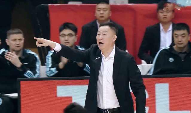 到账高效无忧。注册即可获得丰富彩金-30分惨败！2大新援难挽3连败，CBA关键1战：青岛摧枯拉朽升第5！